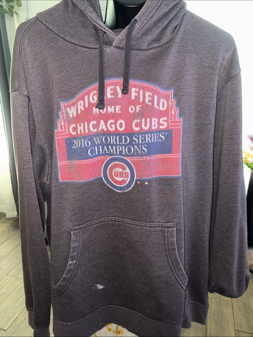 Fanatics Wrigley Field Maroon Hoodie - Official Team Graphic XL